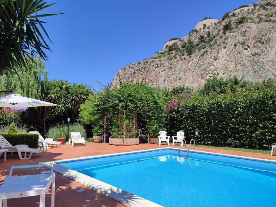 Da Nonna Cettina Appartamento In Villa Con Piscina Palermo Buitenkant foto