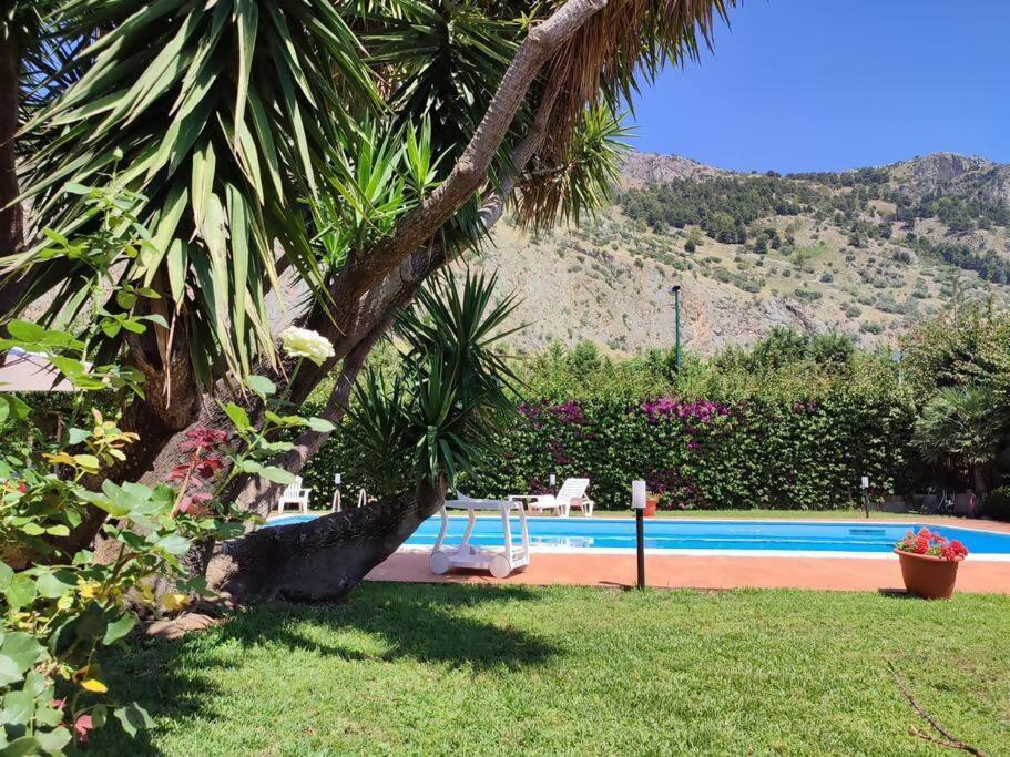 Da Nonna Cettina Appartamento In Villa Con Piscina Palermo Buitenkant foto